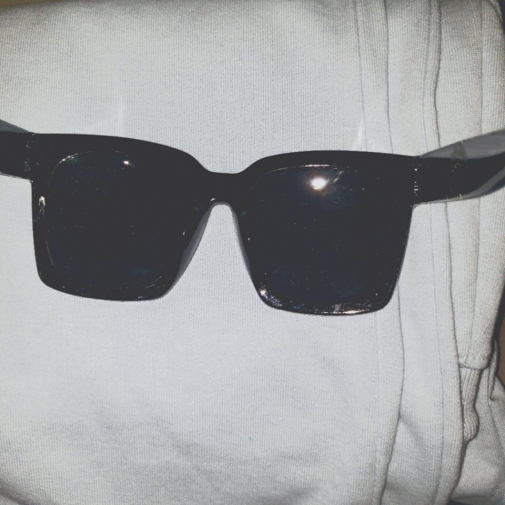 Black square sun shades